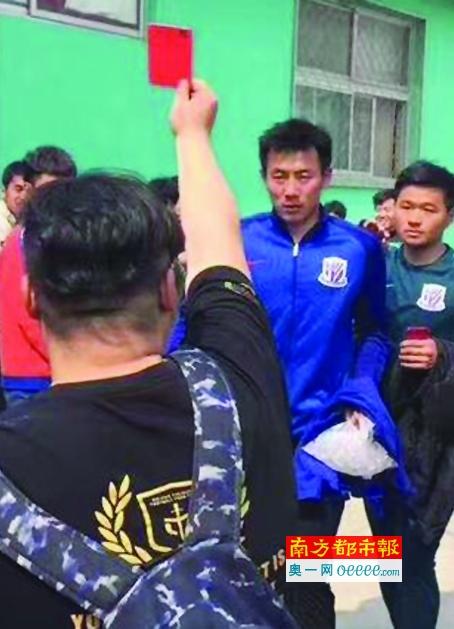 唐四海诚惶诚恐的躬身道：顾总，您太客气了......这都是我分内之事，长缨少爷对我有再造之恩，哪怕让我肝脑涂地，也是理所应当、在所不辞。